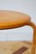 Taburete Pascoe apilable E60 de madera curvada de abedul de Alvar Aalto para Artek, años 60, Imagen 5