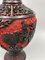 Vaso della metà del XX secolo in lacca cinabro e ottone rosso e nero, Cina, Immagine 7