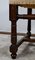 Sessel aus Nussholz im Renaissance-Stil 15