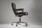 ES104 Time Life Lobby Chair aus Dunklem Schokoladenbraunem Leder von Eames für Vitra, 2000er 5