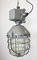 Lámpara colgante industrial grande en forma de jaula de aluminio fundido, años 70, Imagen 11