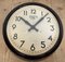 Reloj de pared industrial de baquelita marrón de Smith Sectric, años 50, Imagen 13
