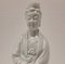 Figura Guanyin de porcelana esmaltada, China, siglo XX, Imagen 12