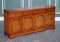 Vintage Bradley Burr Eibenholz Sideboard mit vier Türen 1