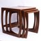 Tavolini ad incastro Quadrille in teak attribuiti a G-Plan, anni '80, set di 3, Immagine 8