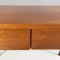 Deutscher Mid-Century Schreibtisch aus Holz mit Schubladen & Messingdetails, 1960er 8