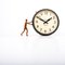 Reloj ferroviario vintage de doble cara de English Clock Systems, Imagen 4