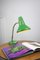 Lámpara de escritorio ajustable de metal pintado en verde y brazo en espiral cromado de TEP, años 70, Imagen 3