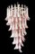 Großer italienischer Spiral Kronleuchter aus Muranoglas mit 83 rosa Glasblättern, 1990er 3