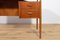 Freistehender Mid-Century Schreibtisch aus Teak, 1960er 14