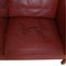 Sofá de tres plazas modelo 2213 de cuero rojo de Børge Mogensen para Fredericia, Imagen 13