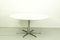 Poltrone e tavolo da pranzo nr. 3207 A826 di Arne Jacobsen per Fritz Hansen, 1972, set di 7, Immagine 17