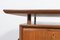 Freistehender Mid-Century Schreibtisch aus Teak, 1960er 24