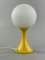 Lámpara de mesa Ball era espacial de plástico y vidrio, años 60-70, Imagen 7