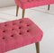 Bänke aus rosa Stoff mit konischen Holzbeinen, 1950er, 2er Set 3