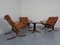 Mesa Siesta Mid-Century y sillas de cuero de Ingmar Relling para Westnofa, años 60. Juego de 4, Imagen 2