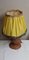 Lampada da tavolo vintage con piede in ceramica, fenicottero nano e paravento in tessuto giallo con piuma, anni '70, Immagine 3