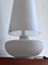 Lámpara de mesa vintage de plástico blanco, años 60, Imagen 7