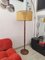 Lámpara de pie de madera con pantalla de paja de Viena, Italia, años 50, Imagen 4