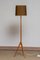 Lámpara de pie trípode escandinava de teca de Luxus, años 60, Imagen 3