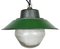 Lámpara colgante industrial de hierro fundido y esmalte verde, años 60, Imagen 1