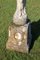 Statua da giardino vintage in pietra fusa di una signora su un basamento, Immagine 5