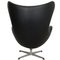 Silla Egg de cuero negro de Arne Jacobsen para Fritz Hansen, años 60, Imagen 6