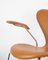 Sedia modello 3207 della serie Seven in pelle color cognac attribuita ad Arne Jacobsen di Fritz Hansen, inizio XXI secolo, Immagine 4