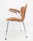 Sedia modello 3207 della serie Seven in pelle color cognac attribuita ad Arne Jacobsen di Fritz Hansen, inizio XXI secolo, Immagine 6