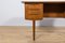 Freistehender Mid-Century Schreibtisch aus Teak, 1960er 14