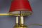 Französische Bouillotte Schreibtischlampe aus Messing & Rotem Tole Schirm, 1950er 17