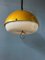 Lámpara colgante Mid-Century dorada, años 70, Imagen 9