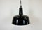 Industrielle italienische Fabriklampe aus schwarzer Emaille mit Gusseisenplatte, 1960er 2