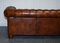 Englisches Chesterfield Club Sofa aus handgefärbtem Whiskybraunem Leder 12