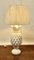 Lámpara de mesa en forma de piña bulbosa grande de mármol blanco, años 60, Imagen 2