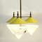 Lámpara de araña italiana de tres brazos de metal amarillo con conos de vidrio opalino, años 50, Imagen 4