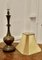 Lámpara de mesa bulbosa grande de cobre en relieve, años 30, Imagen 3
