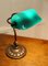 Frühes 20. Jh. Barristers Schreibtischlampe aus Kupfer & Grünem Glas, 1920er 3