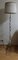 Lampada da terra Vinage Mid-Century con base in filo bianco, inserti in vetro e parti in ottone e schermo in tessuto color crema, anni '50, Immagine 1