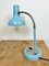 Lámpara de mesa industrial con cuello de ganso en azul, años 60, Imagen 7