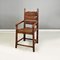 Antiker italienischer Stuhl mit hoher Rückenlehne und geschnitzten Holzarmen, 1800er 3