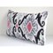 Coussin Ikat Ouzbek en Velours de Soie 2