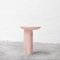 Mesa auxiliar de mármol rosa esculpida por Frederic Saulou, Imagen 2