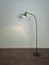 Lámpara de pie Mid-Century de latón y aluminio dorado, Italia, años 50, Imagen 4