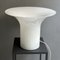 Lámpara de mesa italiana de cristal de Murano blanco Milk, años 70, Imagen 5