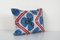 Housse de Coussin Lombaire Ouzbek Ikat Velours en Soie Bleue 3