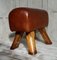 Vintage Leder Hocker mit Knauf, 1940 3