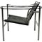 Fauteuil LC1 Mid-Century en Chrome Tubulaire et Cuir Noir par Le Corbusier 10