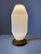 Lámpara de mesa Art Déco de vidrio blanco y roble, Italia, años 40, Imagen 3