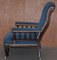 Blauer viktorianischer Sessel aus Hartholz 10